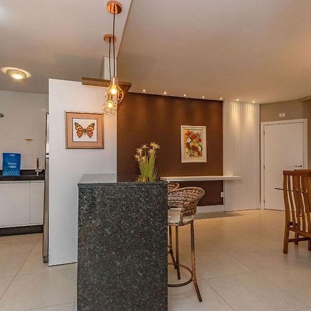 Boulevard 224D - Excelente Apartamento Em Condominio De Luxo No Centro De Bombinhas - Piscina - Jacuzzi - Academia - Portaria 24H. Exteriör bild