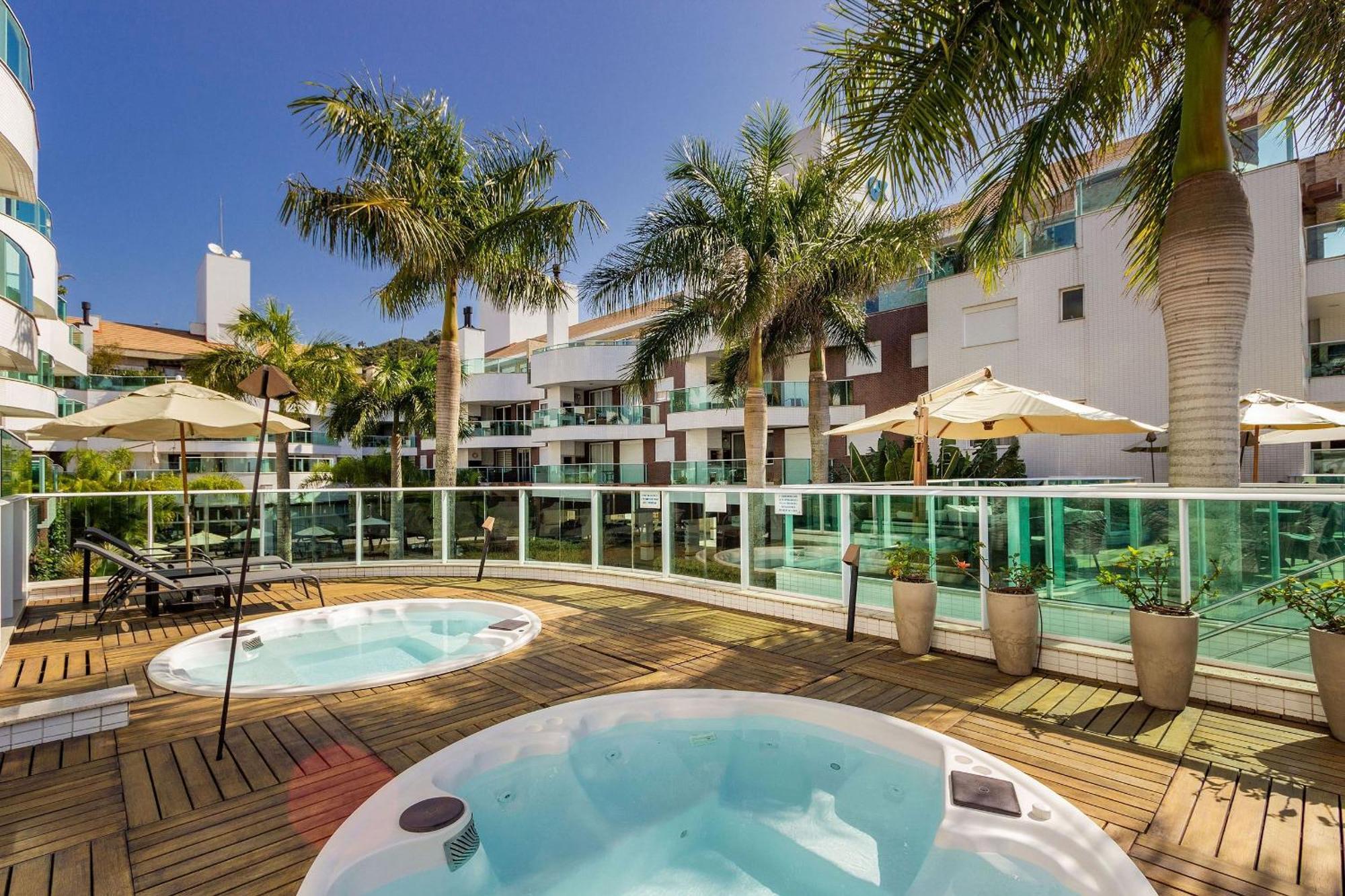 Boulevard 224D - Excelente Apartamento Em Condominio De Luxo No Centro De Bombinhas - Piscina - Jacuzzi - Academia - Portaria 24H. Exteriör bild