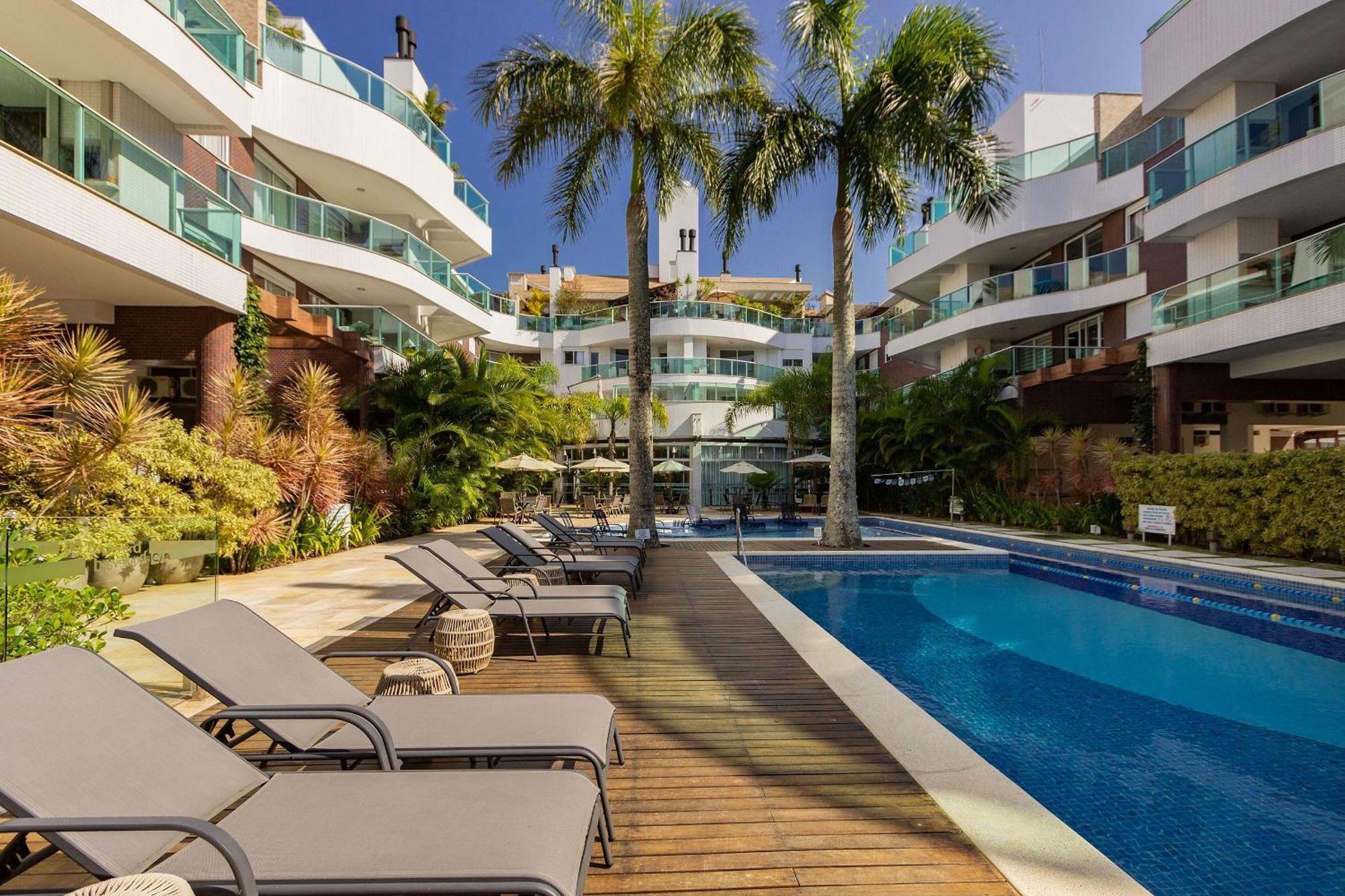 Boulevard 224D - Excelente Apartamento Em Condominio De Luxo No Centro De Bombinhas - Piscina - Jacuzzi - Academia - Portaria 24H. Exteriör bild