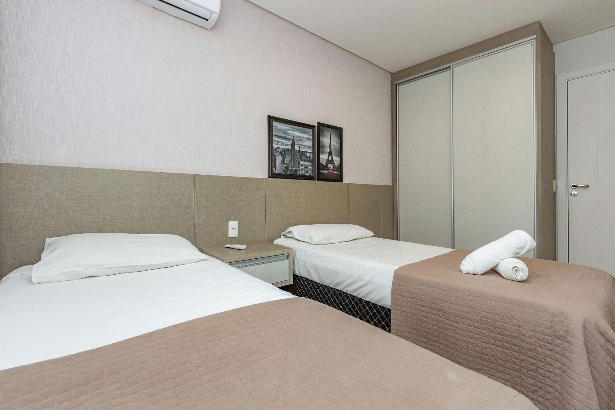 Boulevard 224D - Excelente Apartamento Em Condominio De Luxo No Centro De Bombinhas - Piscina - Jacuzzi - Academia - Portaria 24H. Exteriör bild
